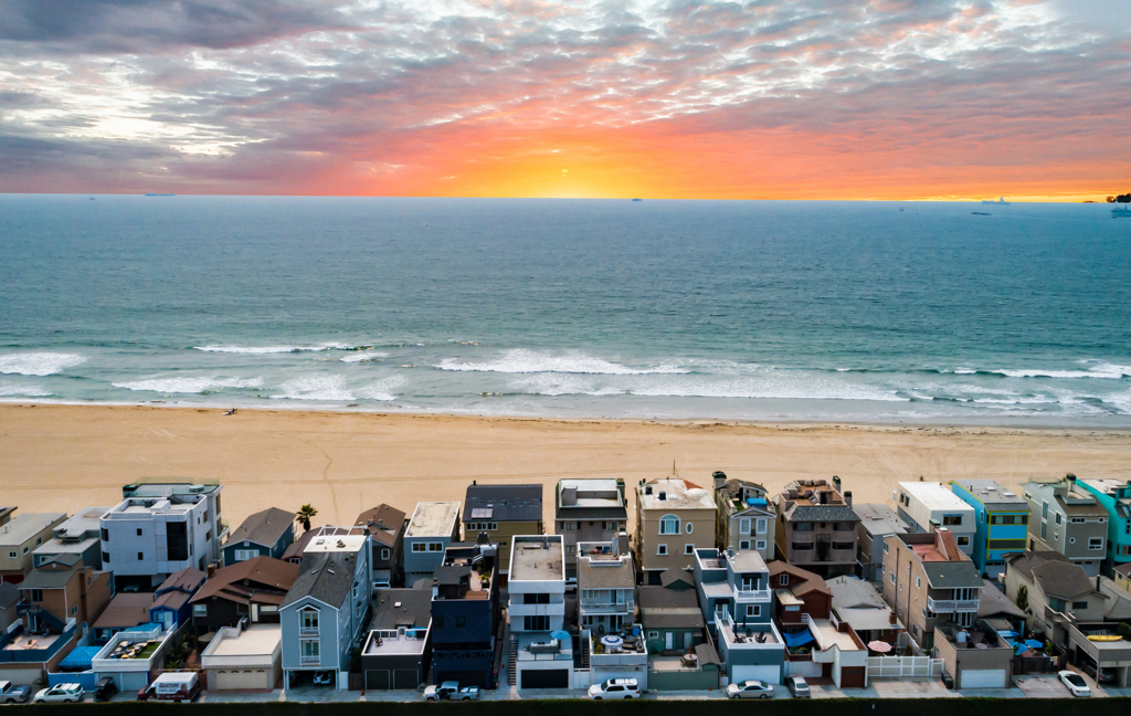 Coastal Retreats: Epoxy Flooring for Beachfront Properties