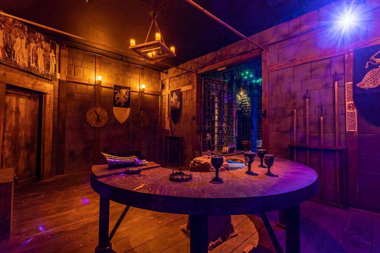 Epoxy Flooring for Escape Rooms: Setting the Stage for Adventures